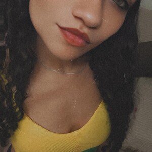 Mandy73 Young webcam from Brazil